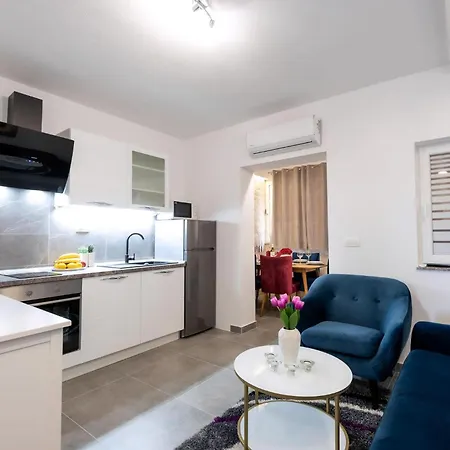 Ferienwohnung Mit Privater Terrasse *