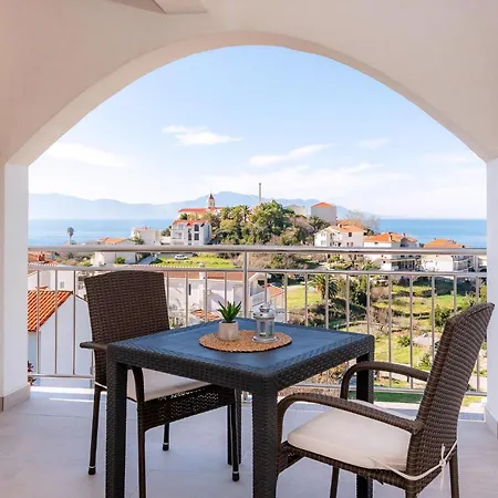 Ferienwohnung Mit Privater Terrasse Gradac (Split-Dalmatia)