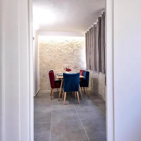 Apartment Ferienwohnung Mit Privater Terrasse *